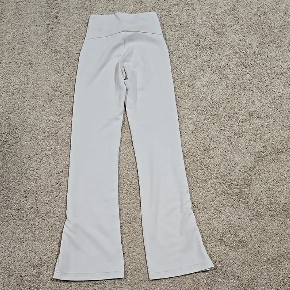 Lululemon Ribbed Softstreme Flared Pant *BONE 33" Size 0